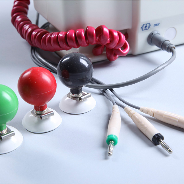 Переносной дефибриллятор-монитор Аксион ДКИ-Н-10 фото6