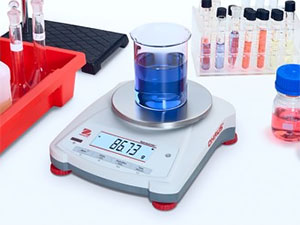 Портативные весы OHAUS Navigator для учебных лабораторий