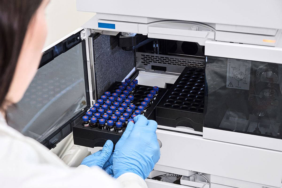 Мы предлагаем газовые и жидкостные хроматографы